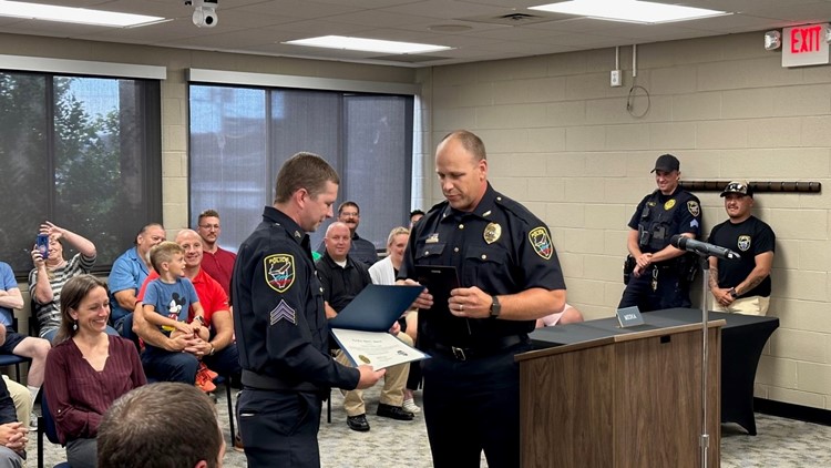 East Moline police officer receives Purple Heart Award from department