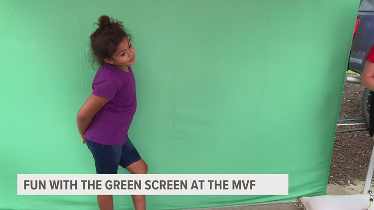 Next generation of meteorologists? Kids show off their skills at News 8's Mississippi Valley Fair green screen
